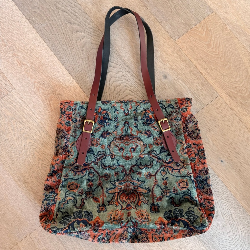 New CARPET BAGS Woven Tapestry Tote Bag with Brown Leather Straps